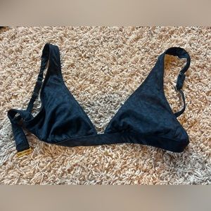 Black/blue leopard bikini top